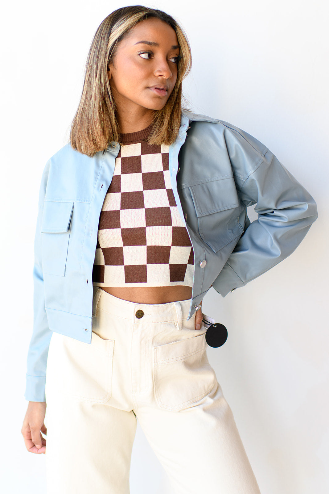 mode, cropped leather jacket