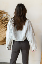 mode, cropped corduroy jacket