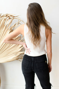 mode, turtleneck knit sleeveless top