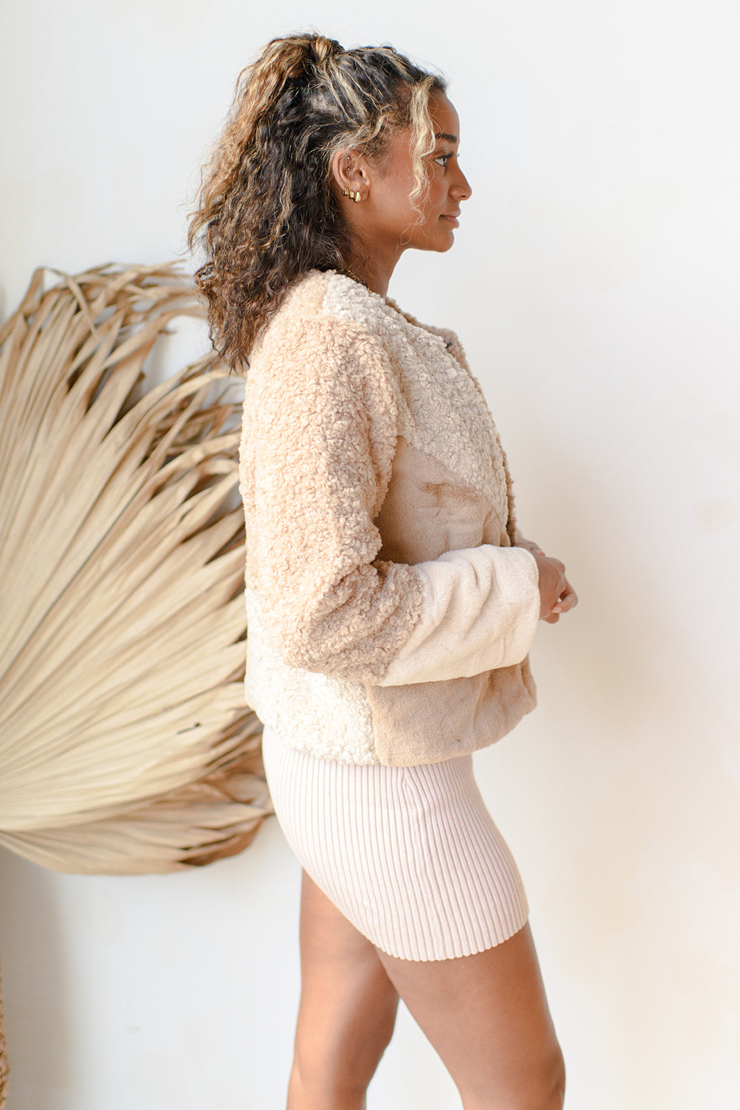 mode, faux fur crop jacket