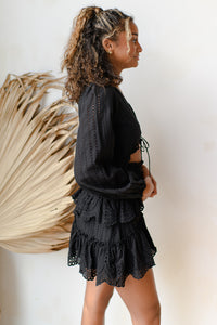 mode, lace eyelet ruffle dress