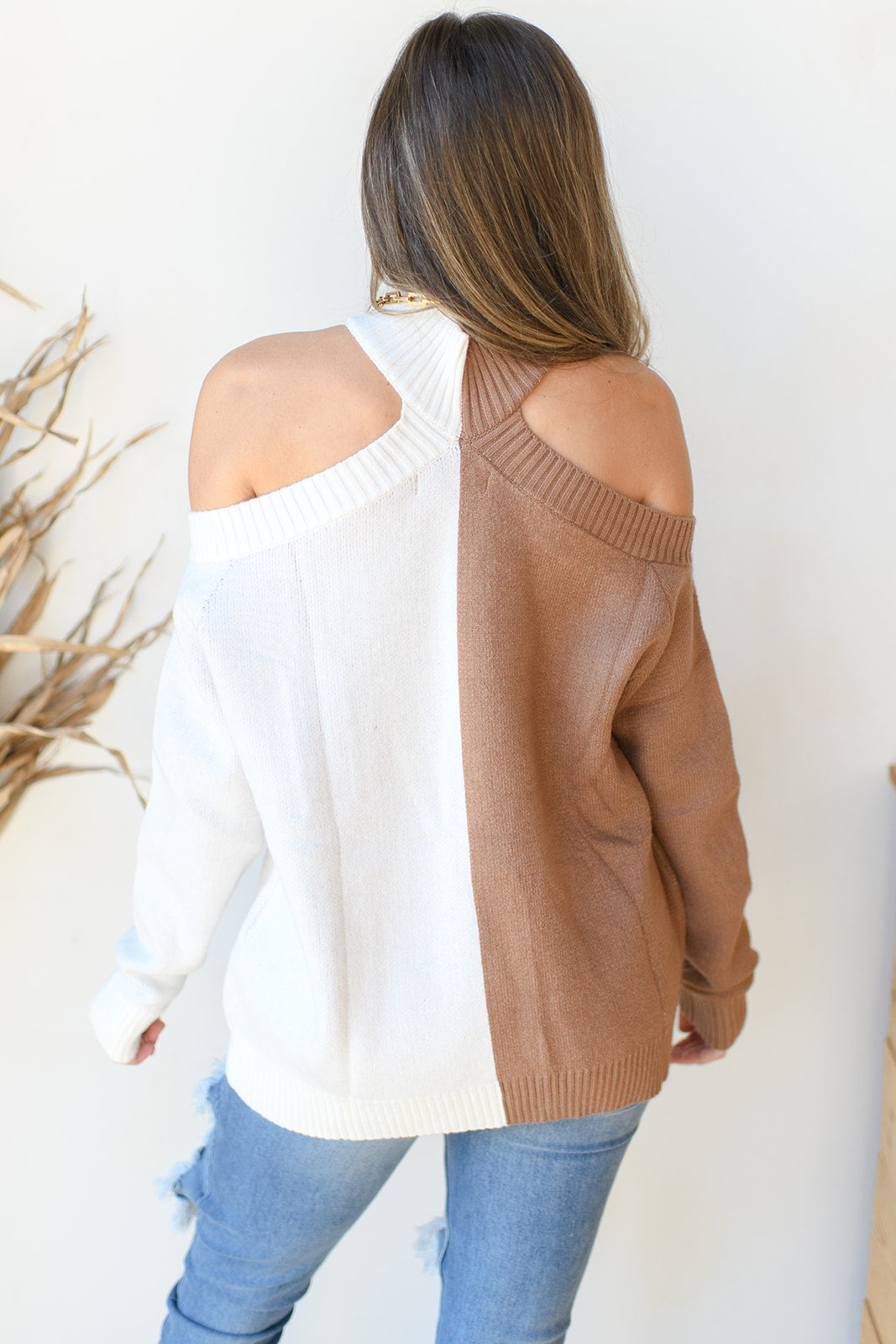 mode, shoulder cut-out sweater