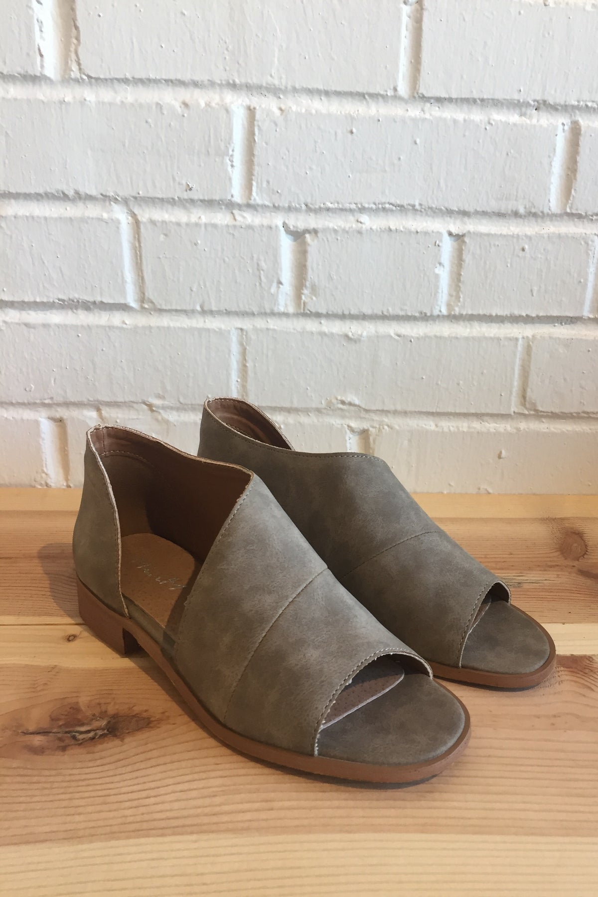 mode, Harlin cutout shoe