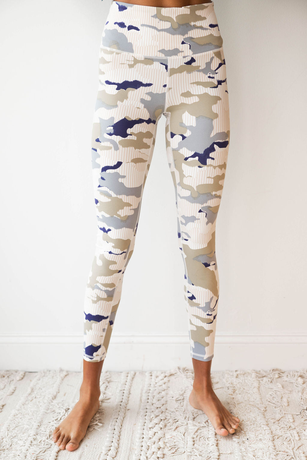 mode, pastel camo leggings