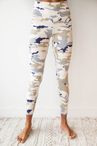 mode, pastel camo leggings