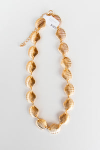 mode, mermaid shell choker