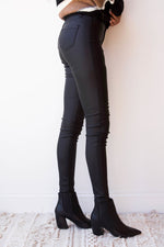 mode, kesha coated skinnies