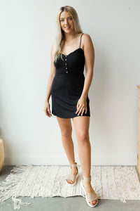 mode, ruffle trim button dress