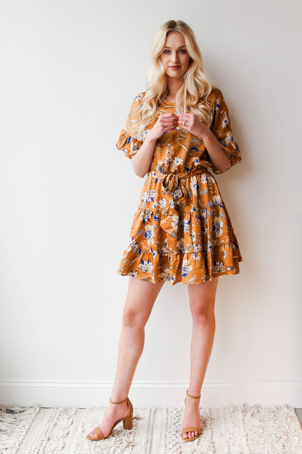 mode, golden luxe mini dress