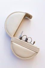 mode, circular manicure set