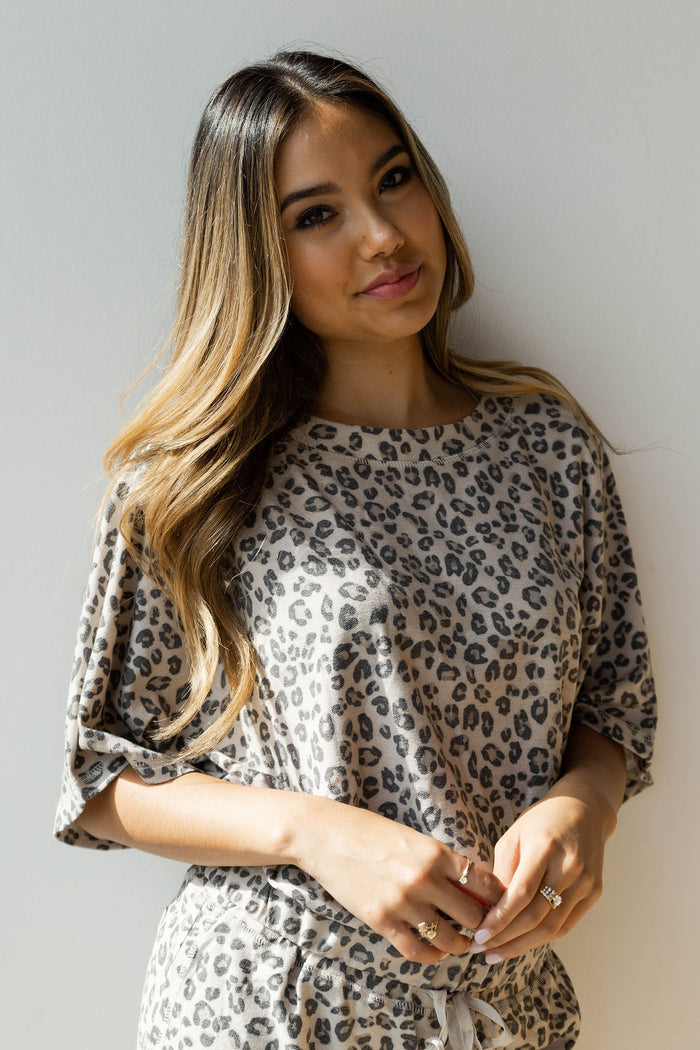 mode, hang loose leopard set top