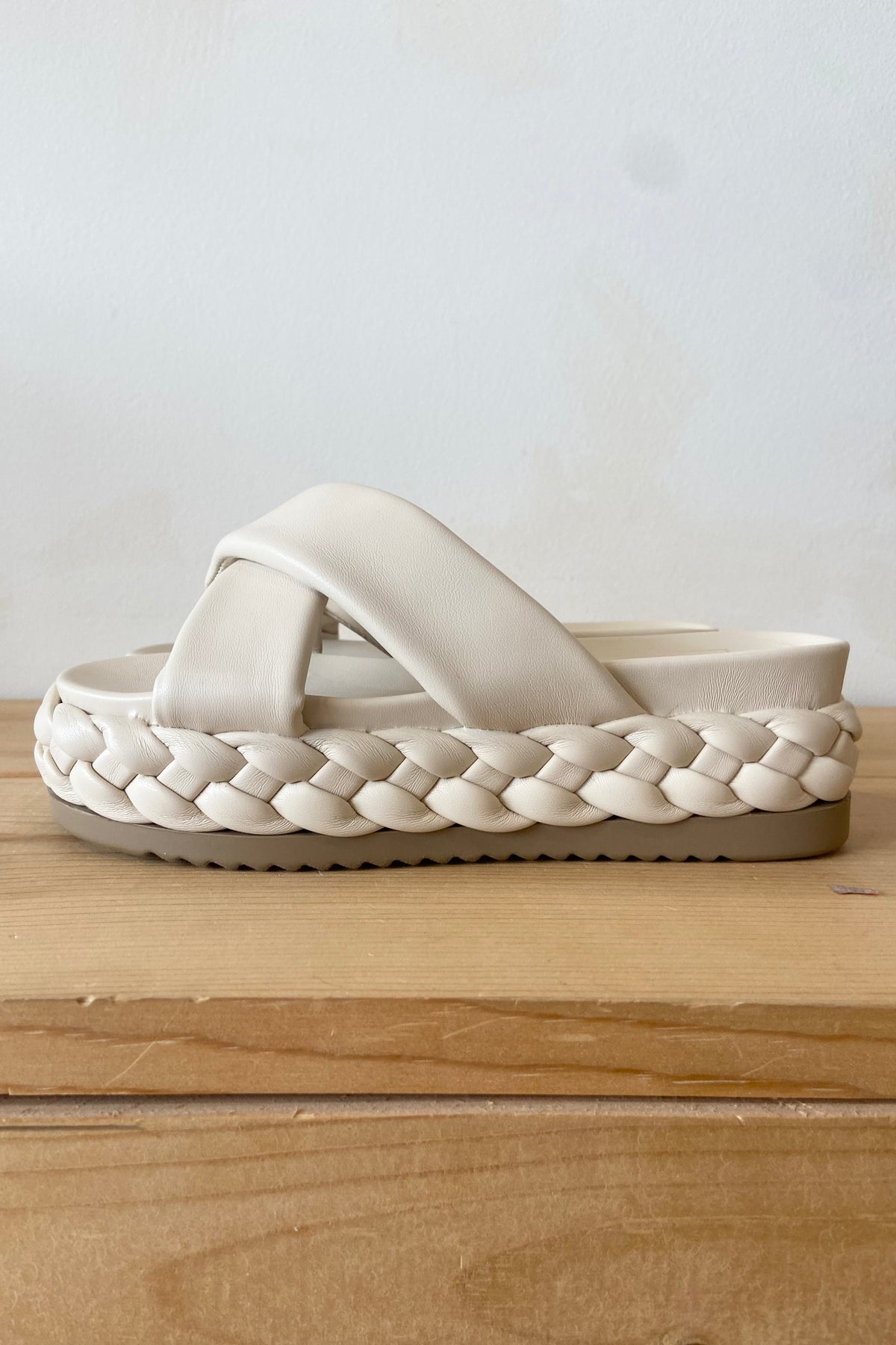mode, kimora platform slide