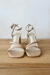 mode, alaia heel