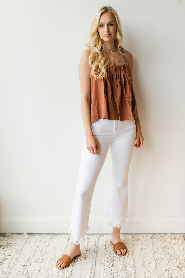 mode, well balanced pleated top