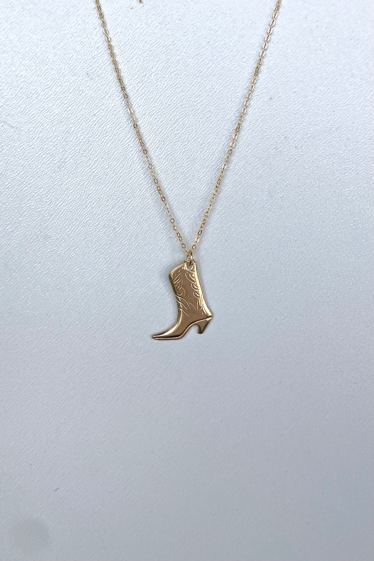 mode, levi necklace