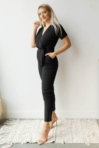 mode, lady in charge jumpsuit