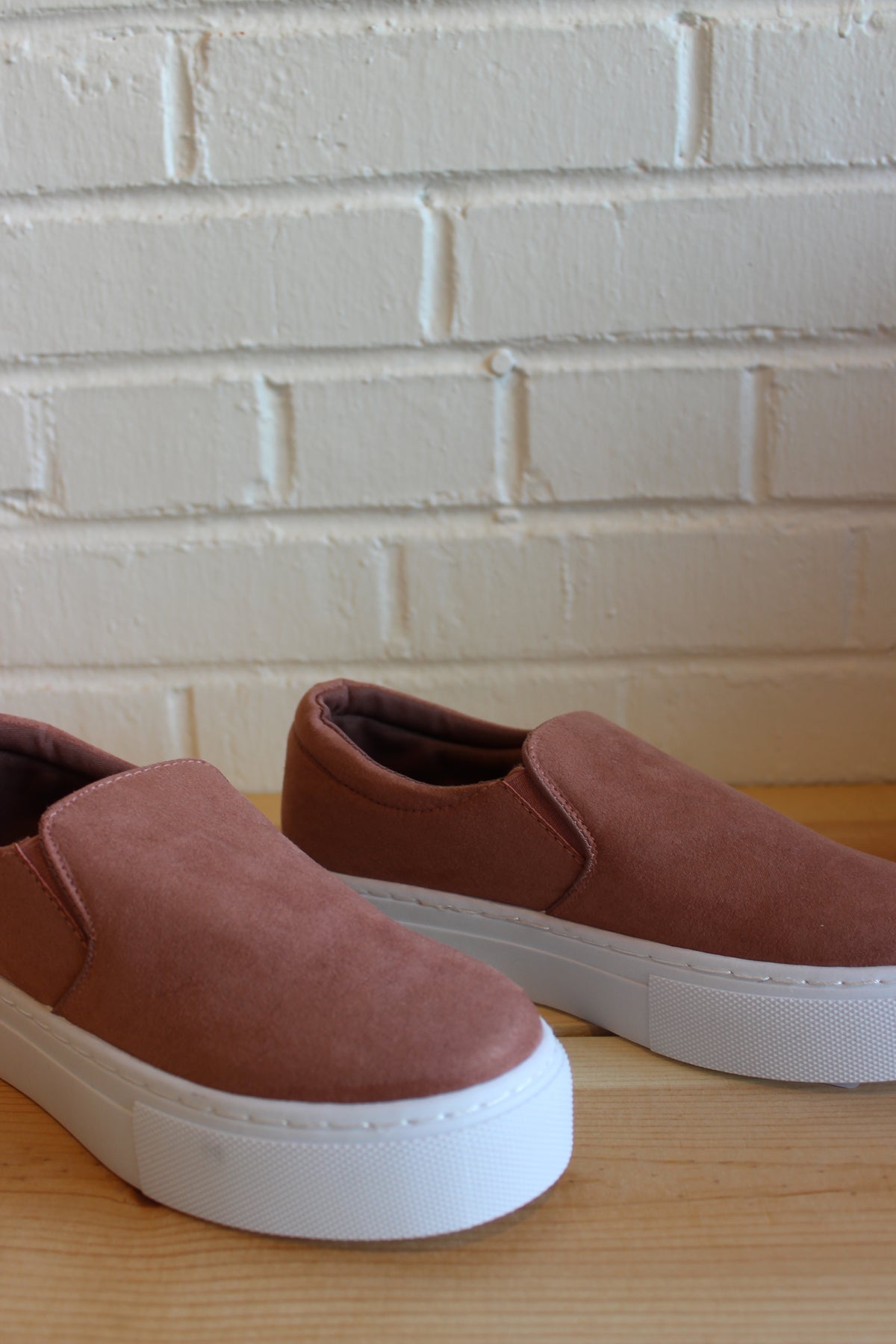 mode, highwall sneaker