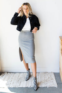 mode, strutting knit midi skirt