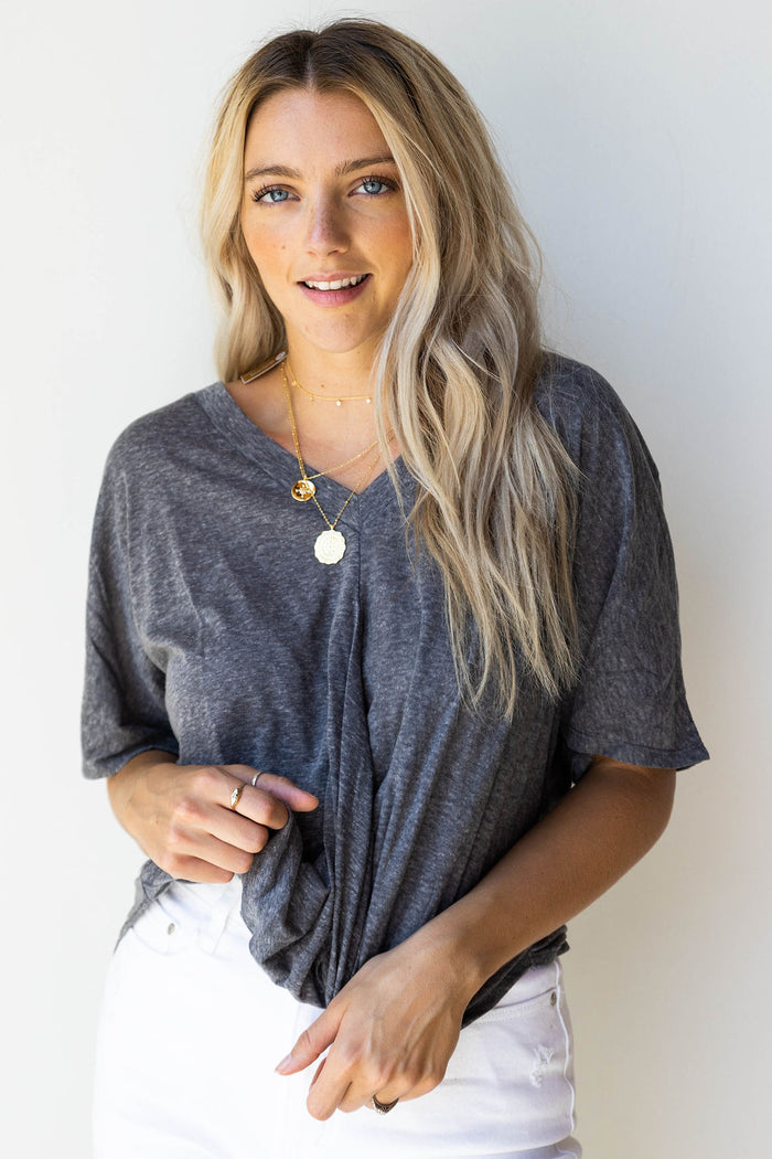 mode, Happy v neck + twist front tee
