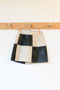 mode, leather let me go mini skirt
