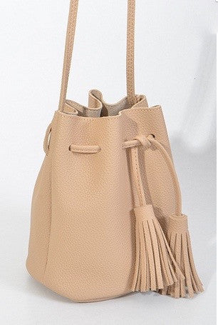mode, Poly bucket bag