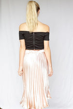 mode, Tami off shoulder fitted crop