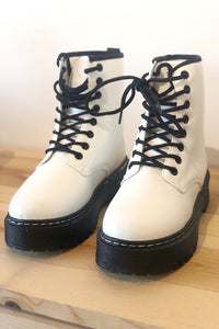 mode, passionate chunky boot
