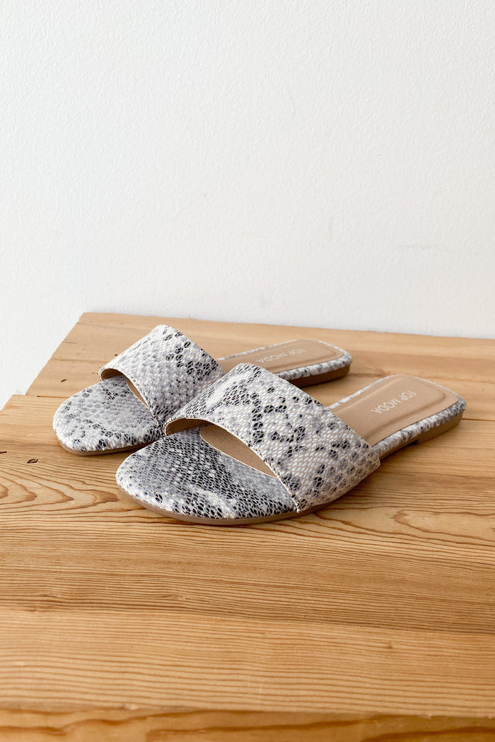 mode, count me in sandal