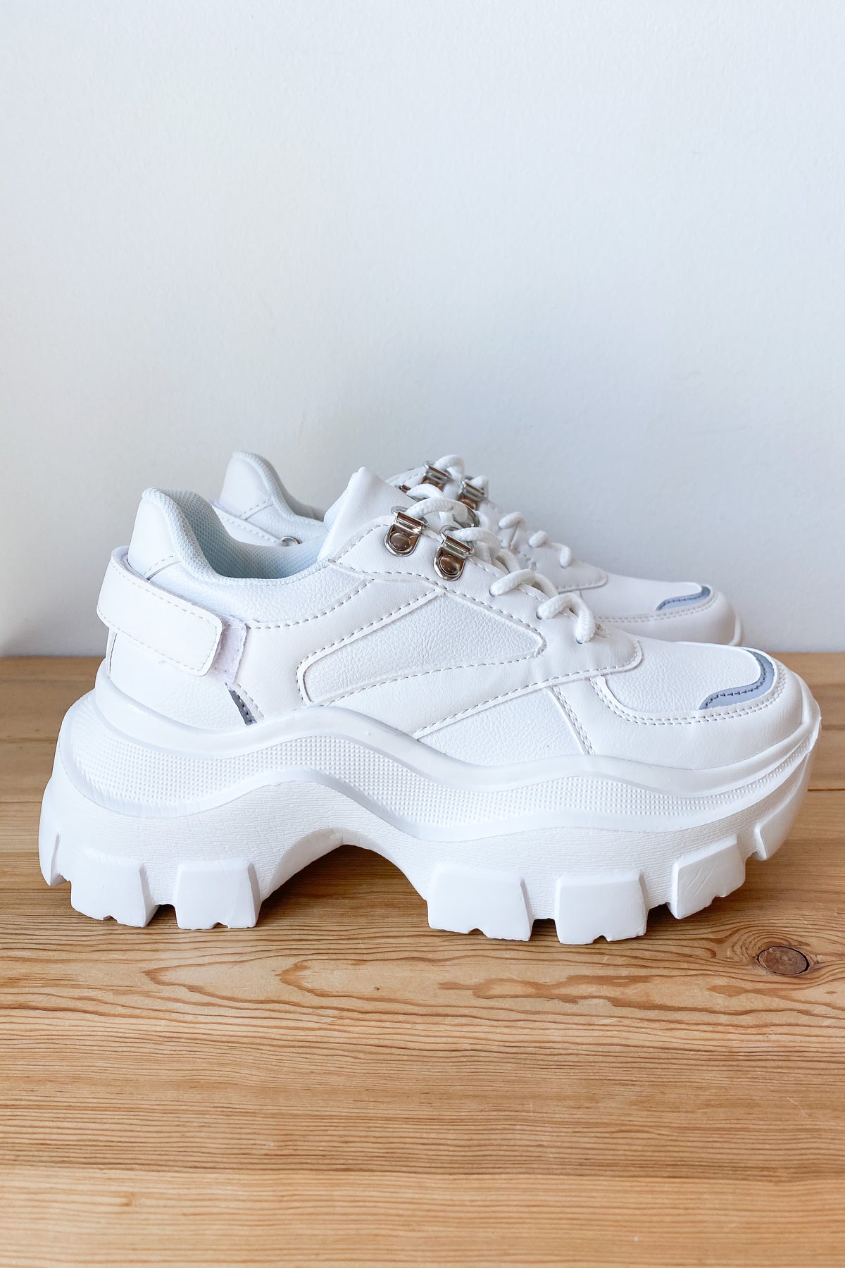 mode, individual platform sneaker