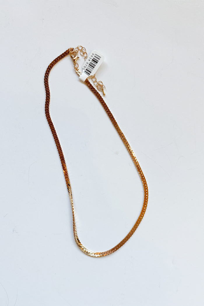 mode, gold snake necklace
