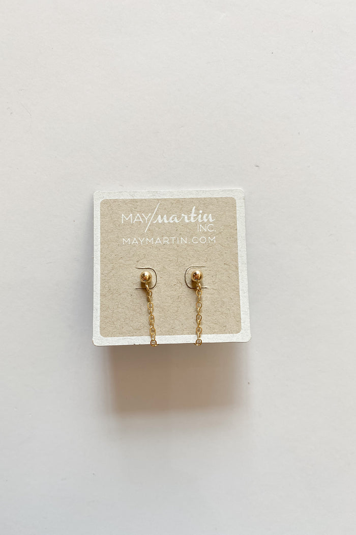 mode, post with chain earring