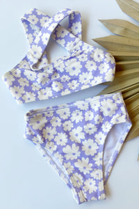 mode, floral cross back bikini
