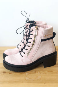 mode, stay golden chunky boot