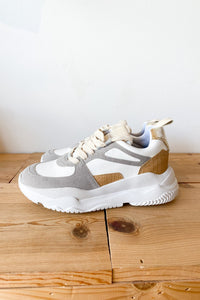 mode, leia sneakers