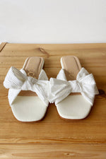 mode, reed sandals