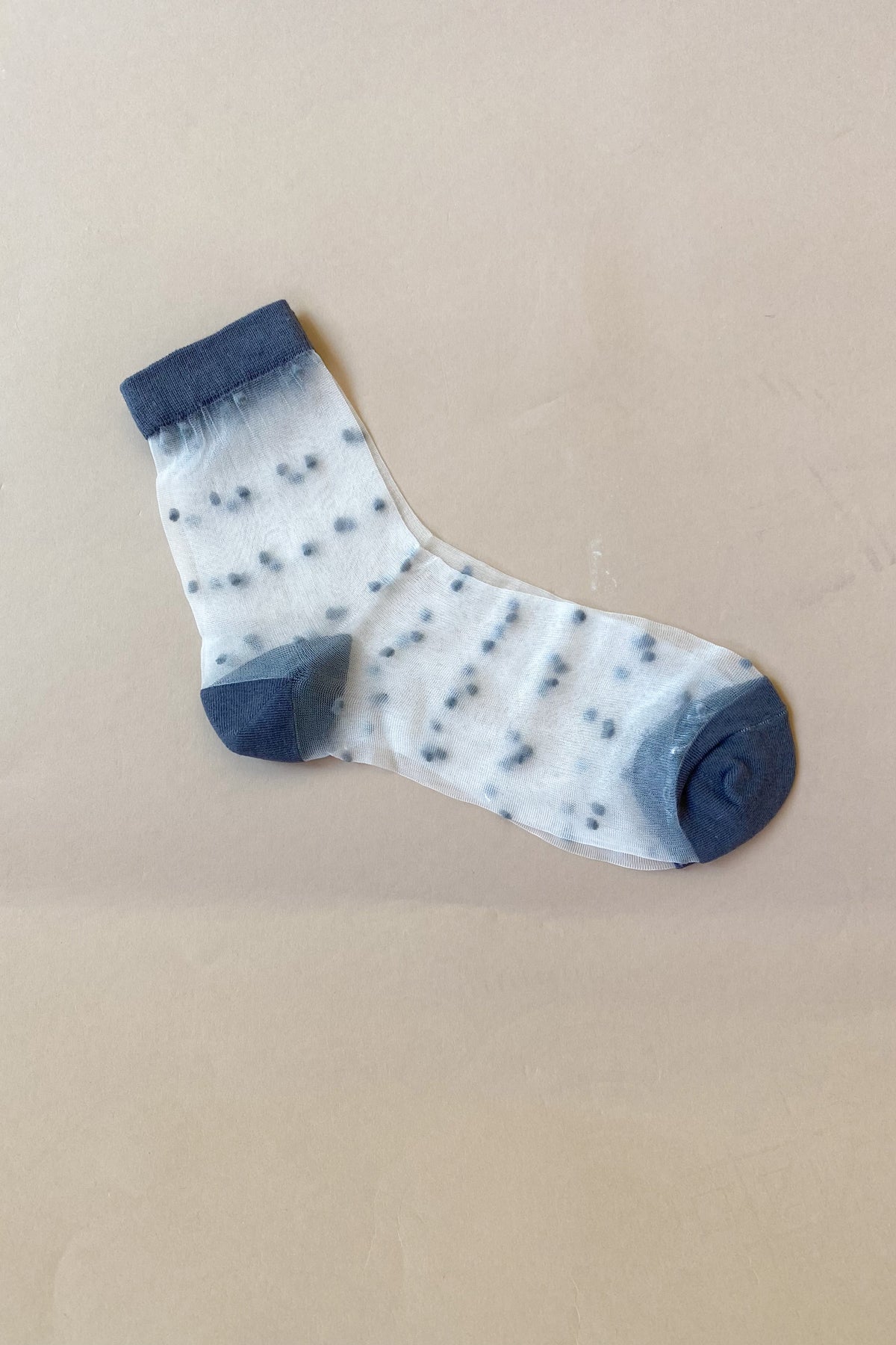 mode, sheer dots ankle socks pewter