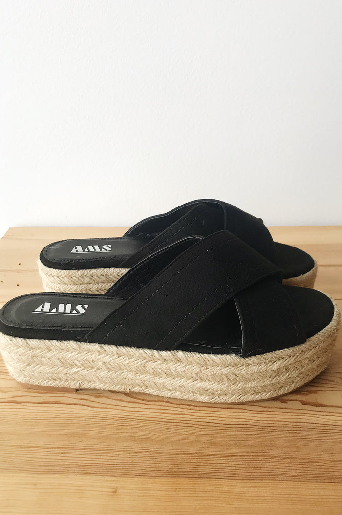 mode, pure delight slip on flatform