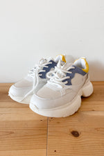 mode, color box sneaker