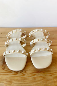 mode, valerie pearl sandals