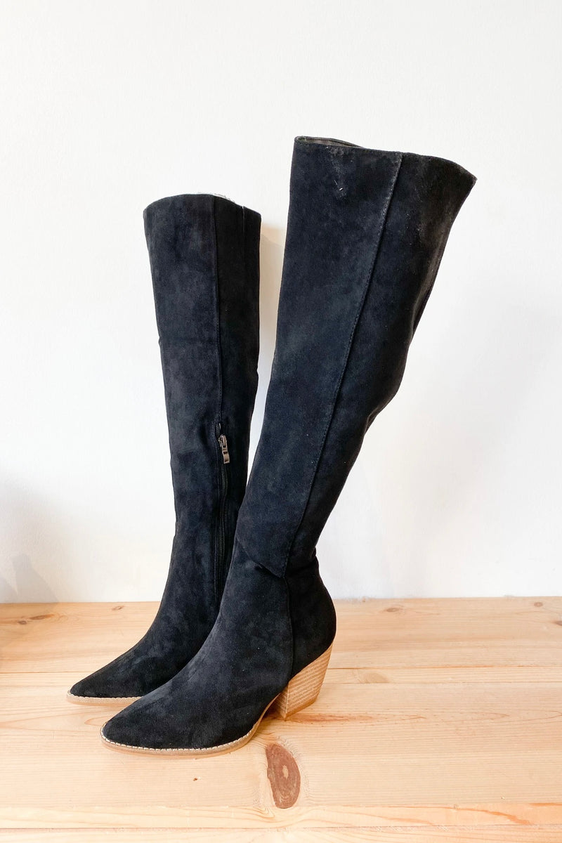 mode, the tall arisa boot
