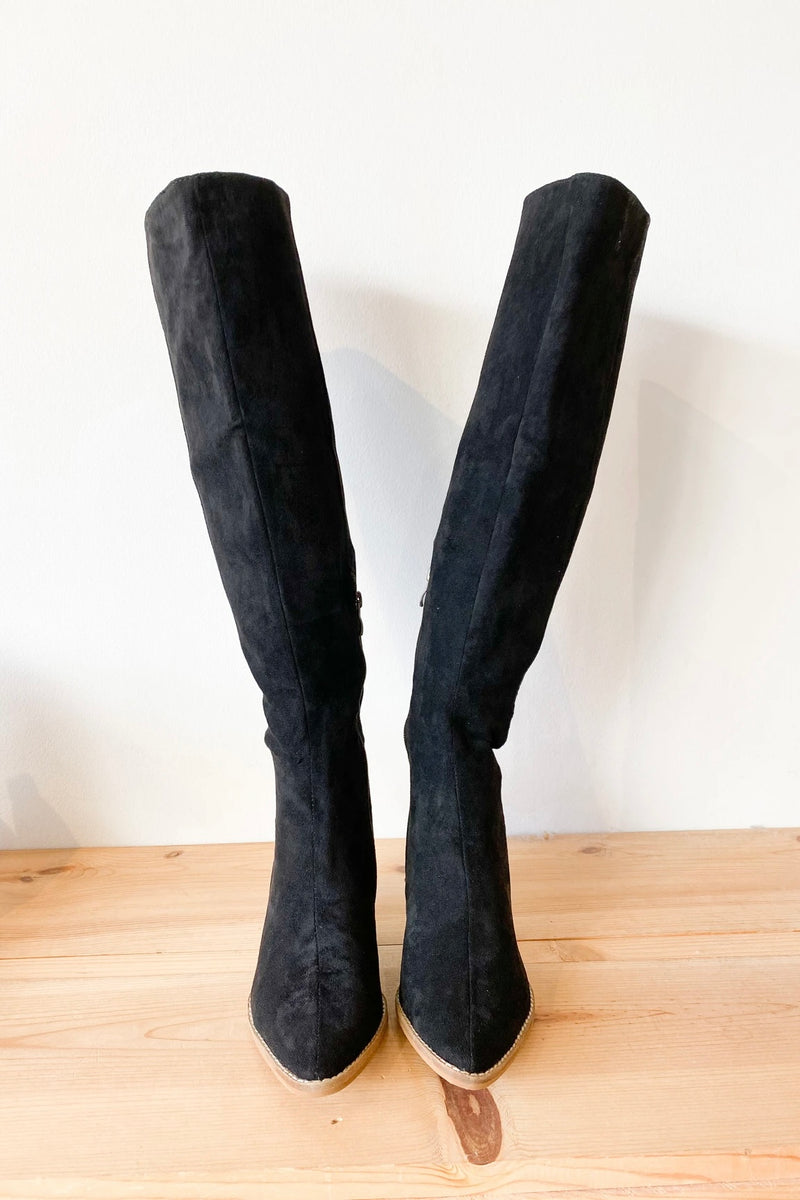 mode, the tall arisa boot