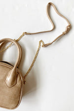 mode, the perfect accessory purse