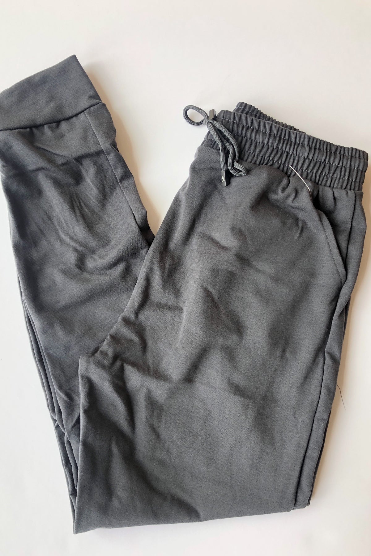 mode, stay in cozy joggers