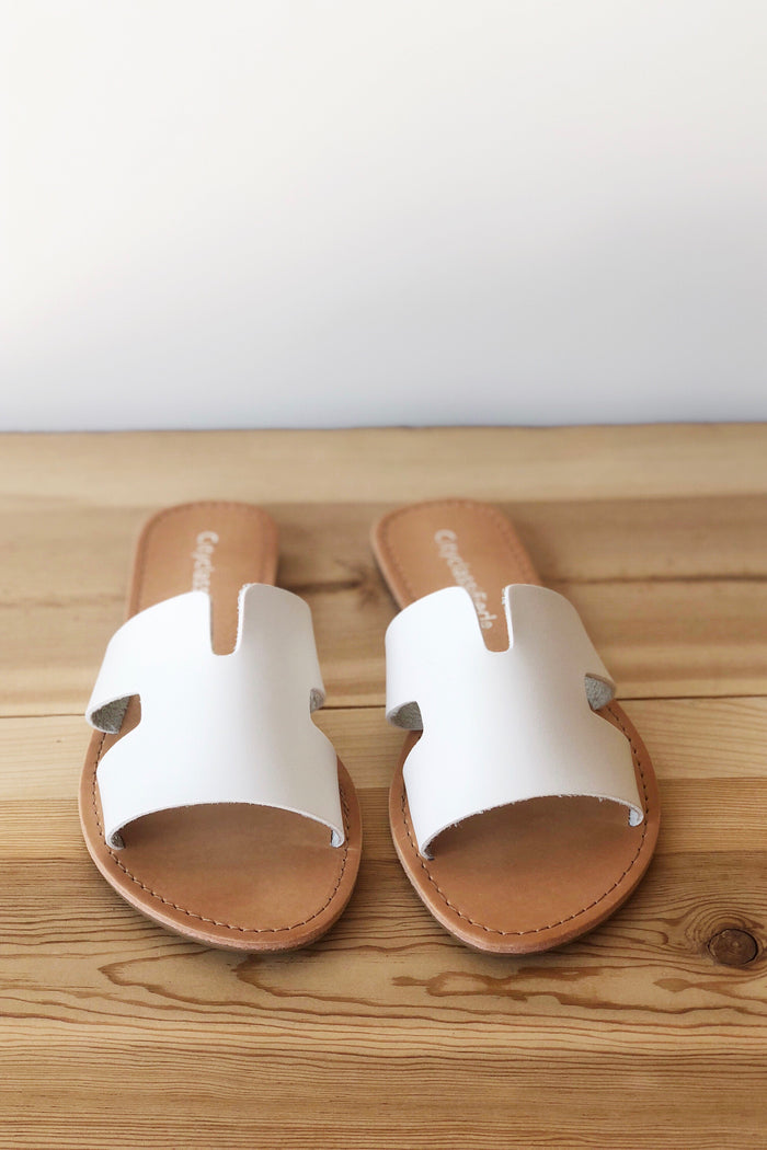 mode, into the sun sandal