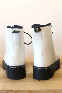 mode, passionate chunky boot