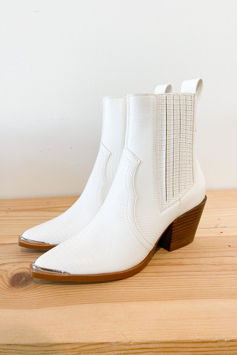 mode, the eleanor boot