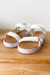 mode, strapped in sandal