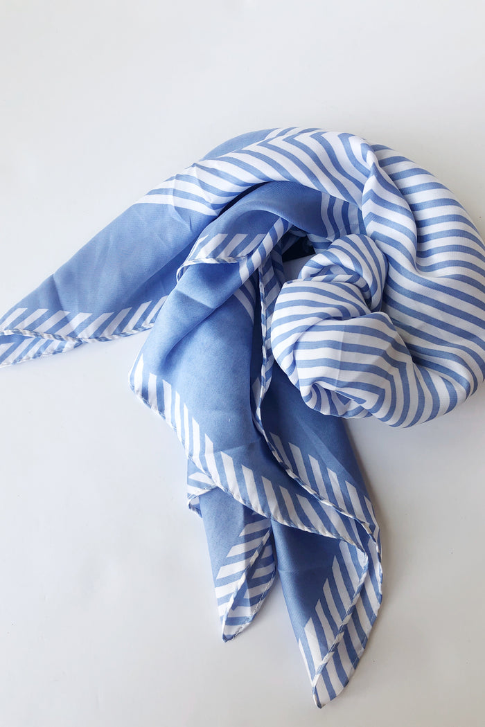 mode, line it out scarf