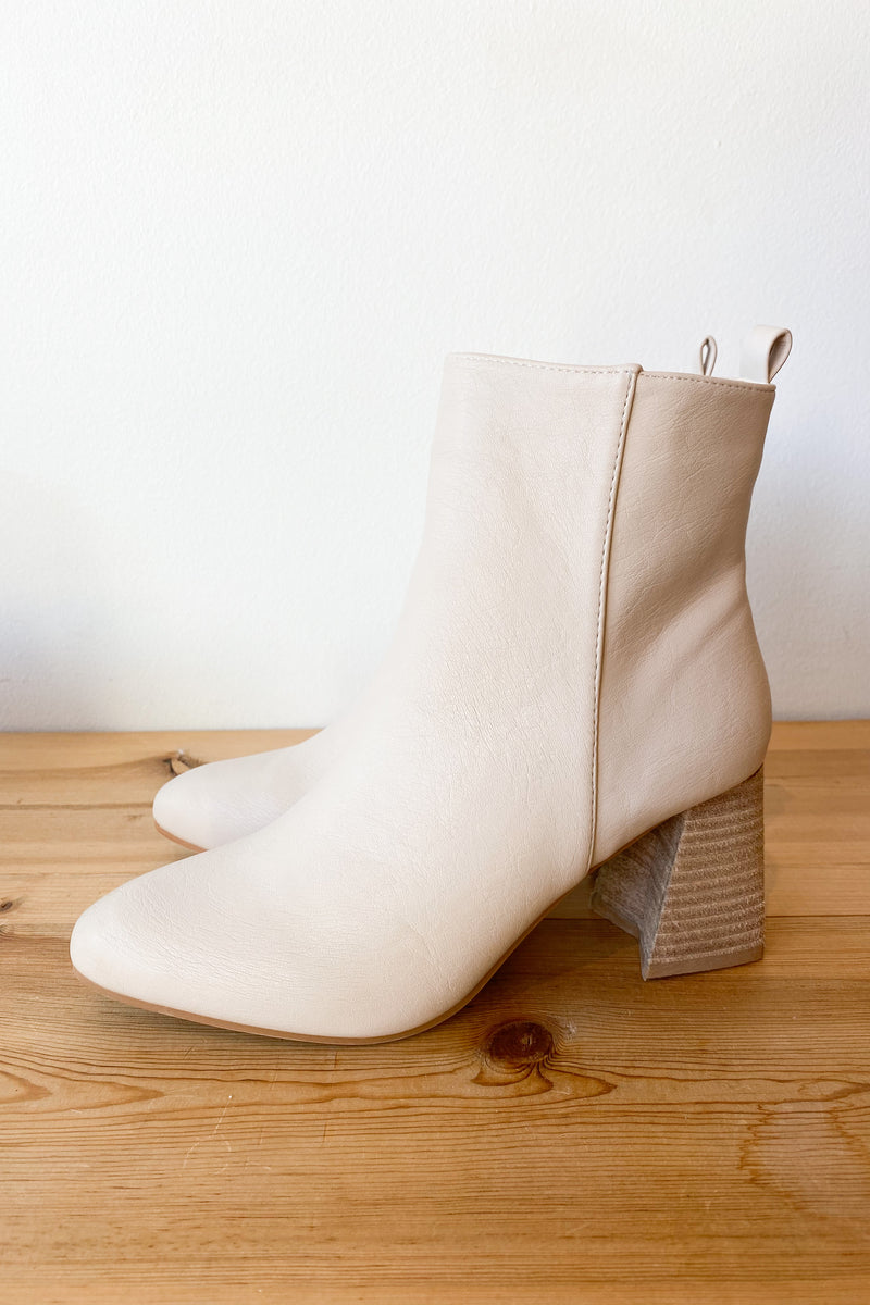 mode, lovely day boot