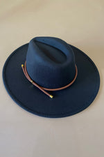 clyde hat with trim